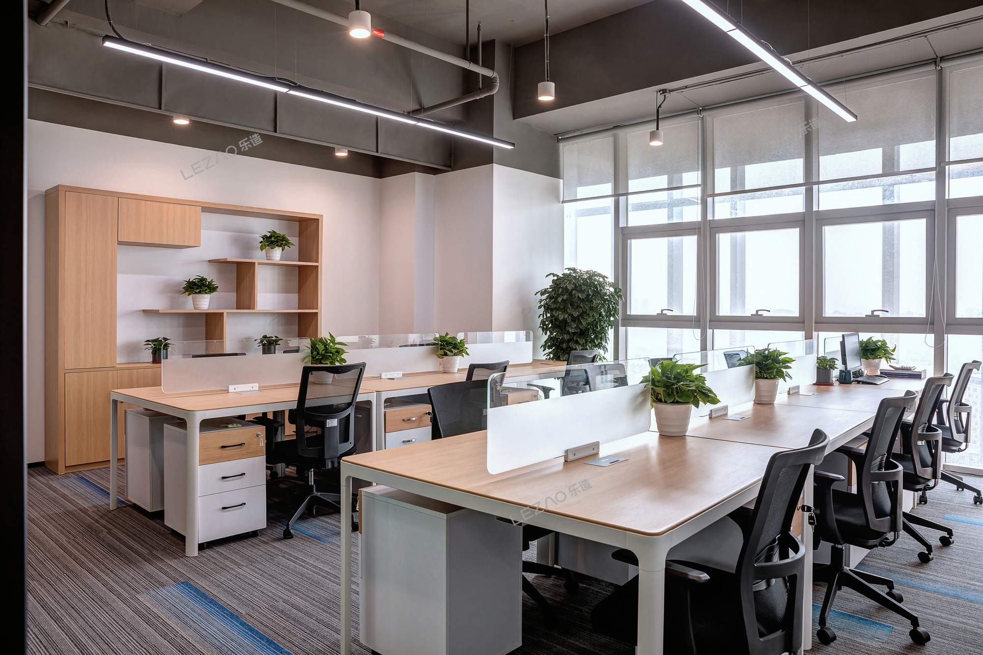 深圳精装办公室装修设计风格，办公室开放办公区域案例分享-LEZAO乐造整装-乐造办公整装公司